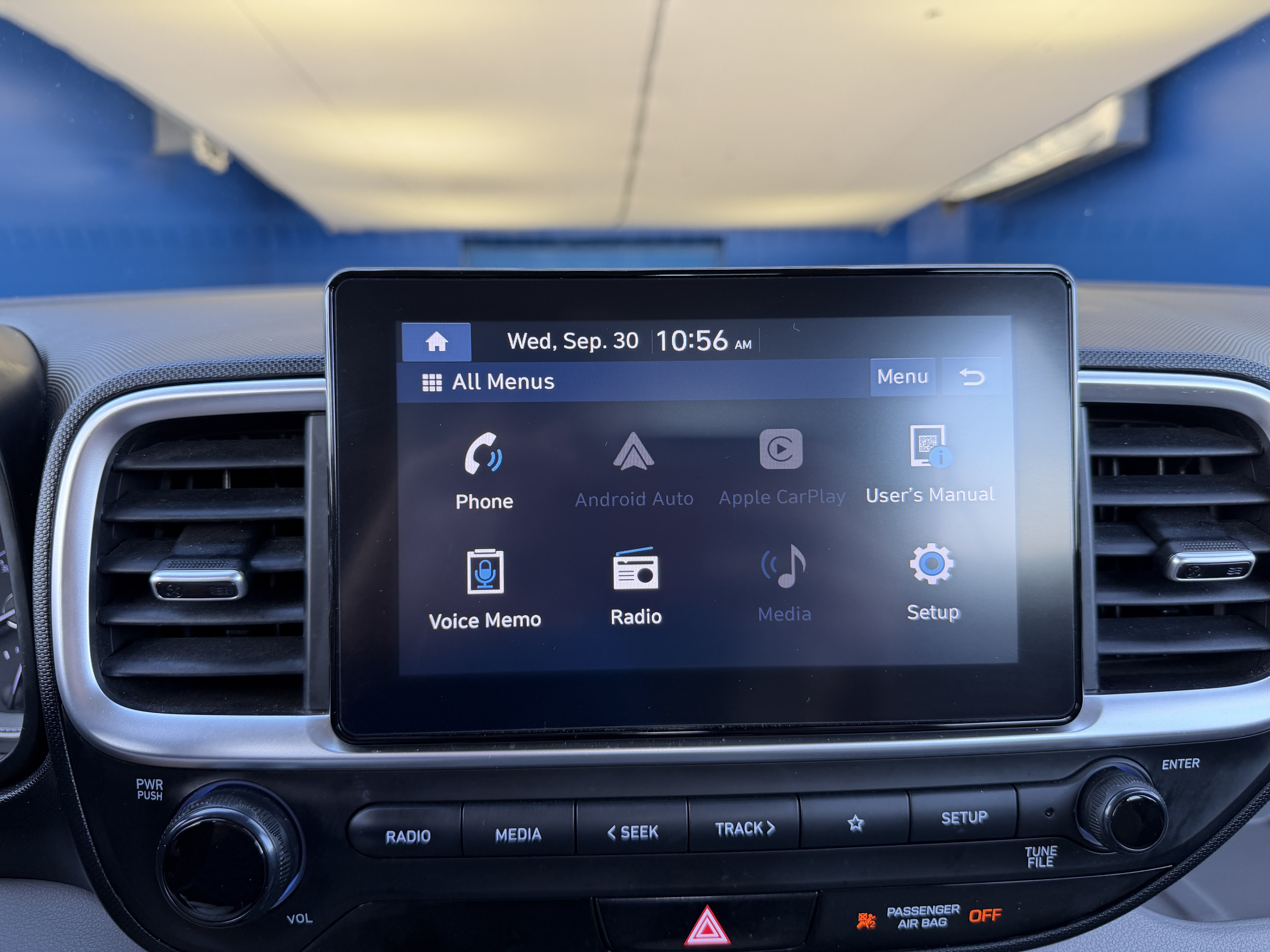 Used 2021 Hyundai Venue SEL FWD image 17
