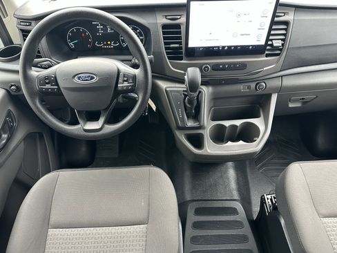 Used 2022 Ford Transit 350 XLT image 23