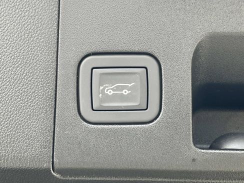 New 2026 Cadillac XT5 Premium Luxury image 13