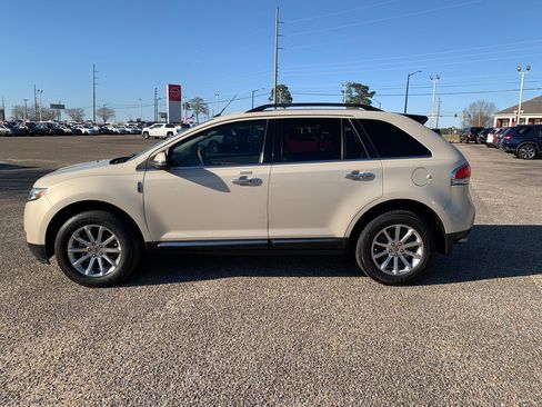 Used 2014 Lincoln MKX Base w/ Equipment Group 101A image 5