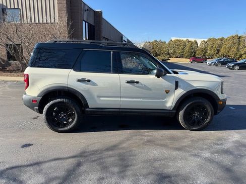 Used 2025 Ford Bronco Sport Badlands image 5