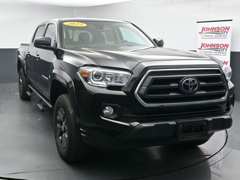 Used 2023 Toyota Tacoma SR5 AWD/4WD image 3