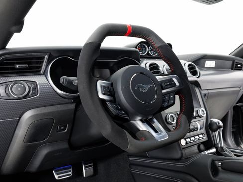 Used 2019 Ford Mustang GT Premium w/ GT Performance Package RWD image 18