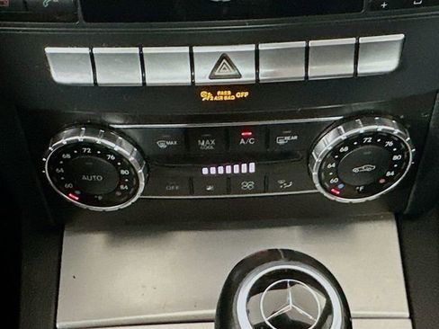 Used 2013 Mercedes-Benz C 250 Sedan image 15