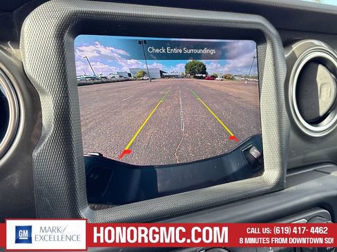 Used 2023 Jeep Gladiator Overland image 31