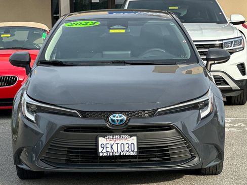 Used 2023 Toyota Corolla LE FWD image 9