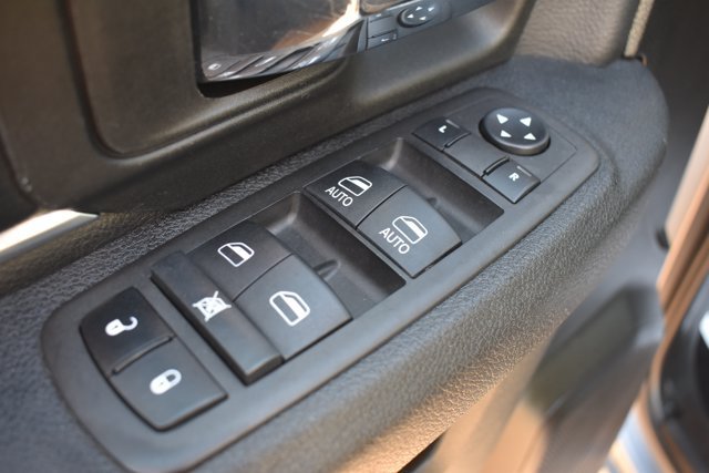 Used 2024 RAM 1500 Warlock AWD/4WD image 12