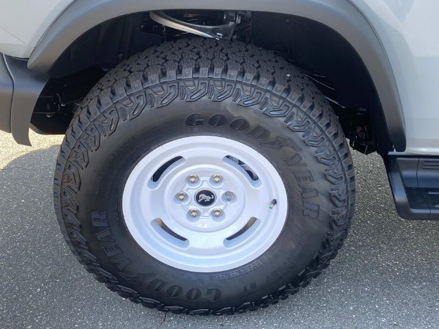 New 2026 Ford Bronco Heritage Edition AWD/4WD image 5