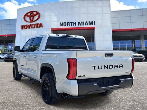 Used 2025 Toyota Tundra Limited AWD/4WD image 3