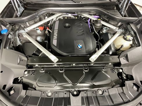 Used 2023 BMW X7 xDrive40i w/ M Sport Package image 28