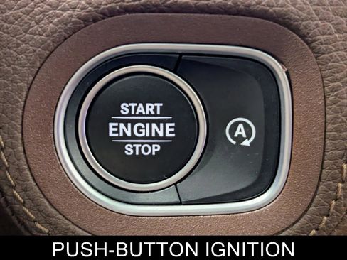 Used 2024 Mercedes-Benz GLS 450 4MATIC w/ Pinnacle Trim Package image 40