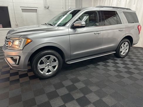 Used 2021 Ford Expedition XLT AWD/4WD image 2