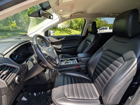 Used 2024 Ford Edge SEL AWD/4WD image 10