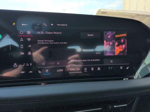 New 2025 Audi A6 e-tron Premium Plus image 4