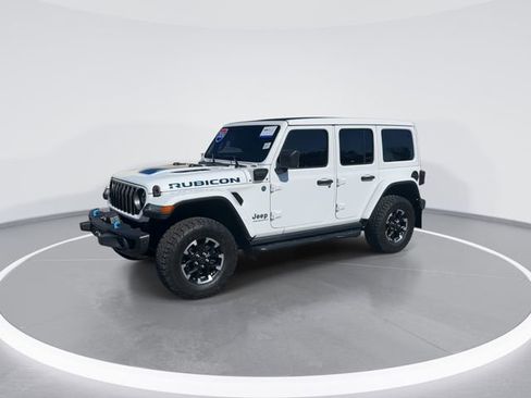 Used 2024 Jeep Wrangler Unlimited Rubicon 4xe AWD/4WD image 3
