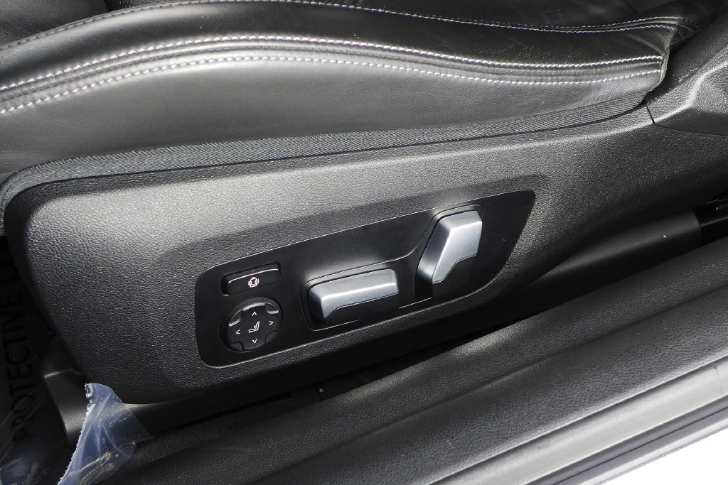 Used 2023 BMW M4 xDrive Competition AWD/4WD image 22