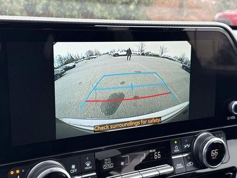 Used 2026 Toyota Highlander XSE image 21