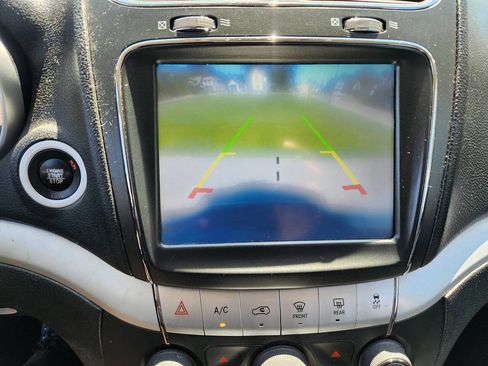 Used 2018 Dodge Journey GT FWD image 30