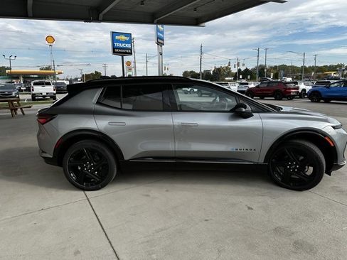 New 2026 Chevrolet Equinox EV RS image 5