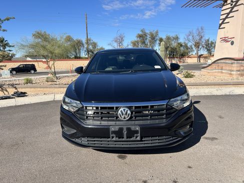Used 2019 Volkswagen Jetta R-Line image 8