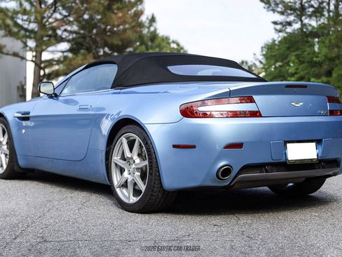 Used 2007 Aston Martin V8 Vantage Roadster RWD image 19