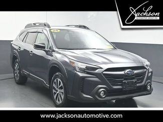 Used 2024 Subaru Outback Premium AWD/4WD video 1