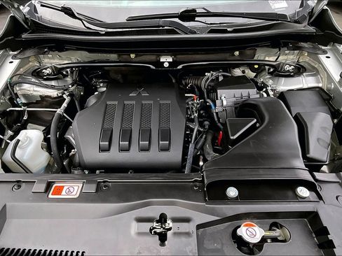 Used 2024 Mitsubishi Eclipse Cross SE image 28