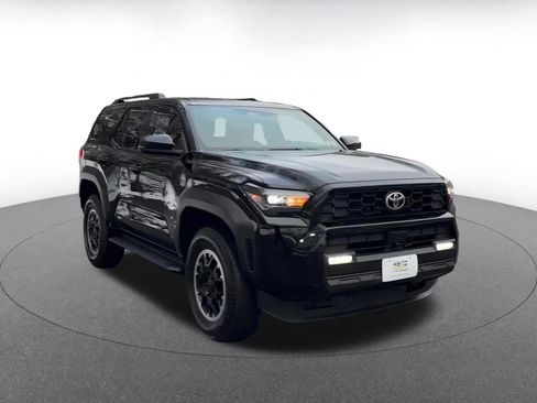 Used 2025 Toyota 4Runner TRD Off-Road image 3