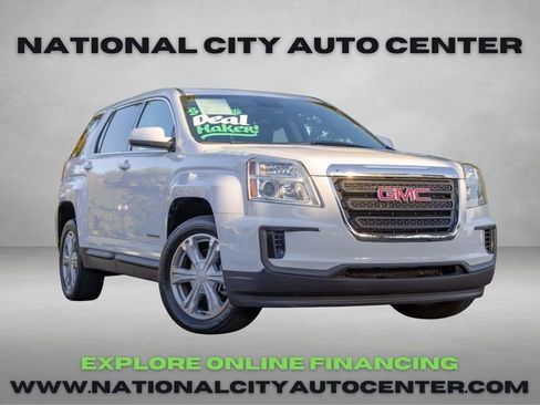 Used 2017 GMC Terrain SLE image 1