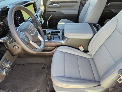 New 2026 GMC Sierra 1500 SLT AWD/4WD image 9