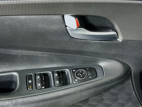 Used 2020 Hyundai Santa Fe SE FWD image 14