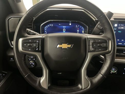 Used 2022 Chevrolet Silverado 1500 LT image 5
