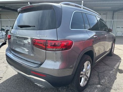 Used 2021 Mercedes-Benz GLB 250 4MATIC w/ Premium Package image 6