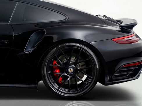 Used 2019 Porsche 911 Turbo w/ Light Design Package image 16