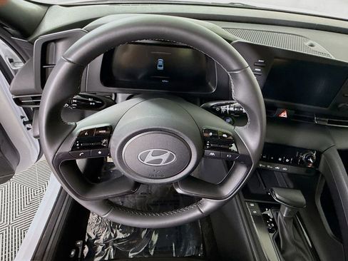 Certified 2025 Hyundai Elantra Sport w/ Cargo Package FWD image 19