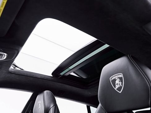 Used 2021 Lamborghini Urus AWD/4WD image 68