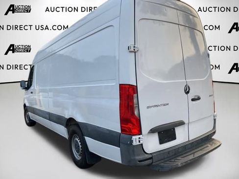 Used 2021 Mercedes-Benz Sprinter 2500 image 22