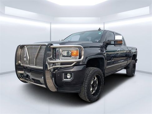 Used 2016 GMC Sierra 2500 Denali w/ Duramax Plus Package image 7