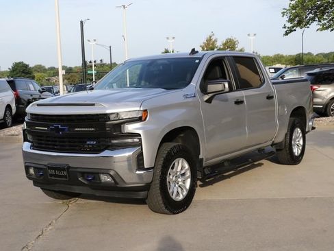 Used 2019 Chevrolet Silverado 1500 LT w/ All-Star Edition AWD/4WD image 3