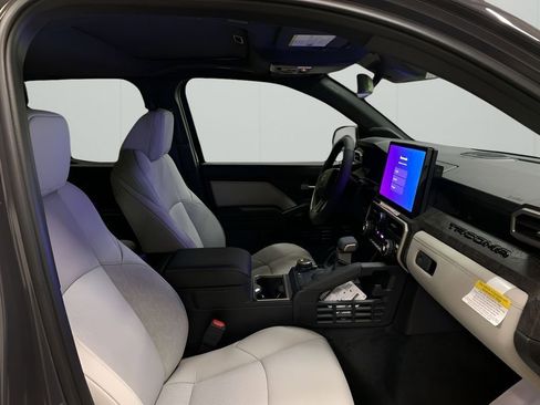 New 2025 Toyota Tacoma 4x4 Double Cab image 17