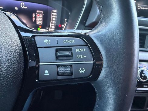 Used 2023 Honda Pilot Elite image 11