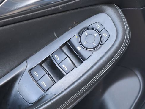 Used 2024 Buick Encore GX Sport Touring FWD image 20