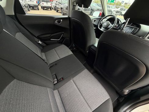 Used 2020 Kia Soul GT-Line FWD image 17