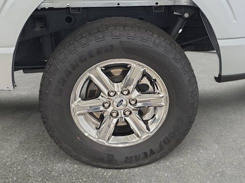 Used 2025 Ford F150 XLT w/ Equipment Group 301A Standard AWD/4WD image 32