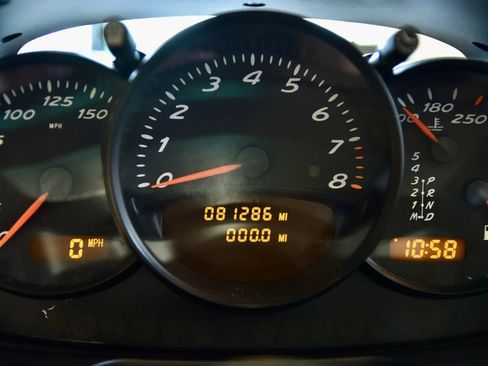 Used 2001 Porsche Boxster RWD image 30