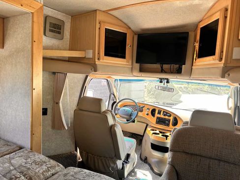 Used 2006 Ford E-450 and Econoline 450 RWD image 36