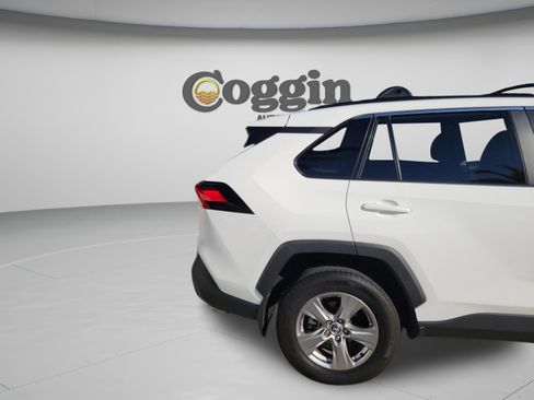 Certified 2024 Toyota RAV4 XLE FWD image 31