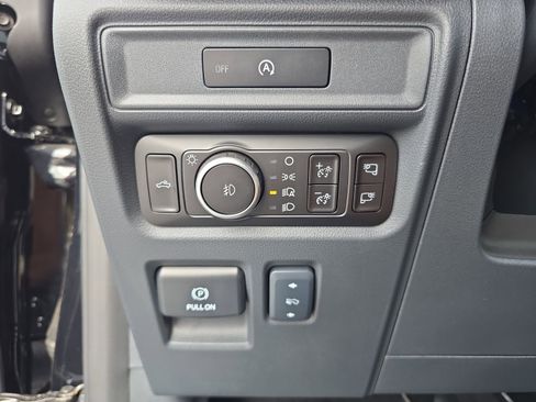 New 2025 Ford F150 Lariat w/ Equipment Group 502A High AWD/4WD image 21