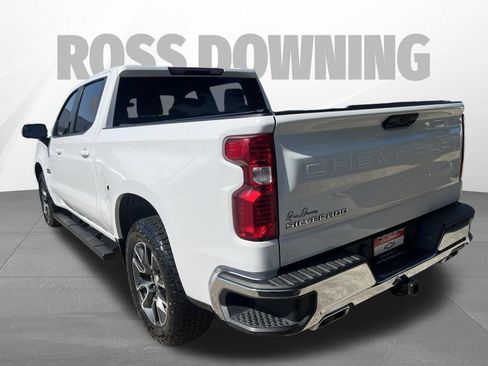 Used 2022 Chevrolet Silverado 1500 LT w/ Z71 Off-Road Package AWD/4WD image 6