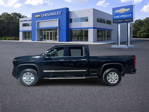 Certified 2025 Chevrolet Silverado 2500 High Country AWD/4WD image 3